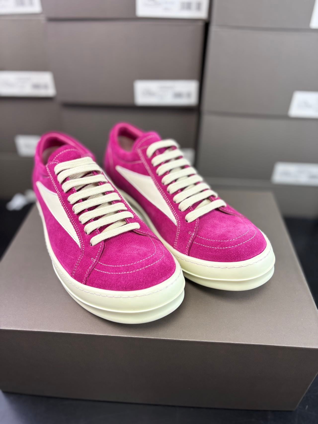 Vintage Low Shoes