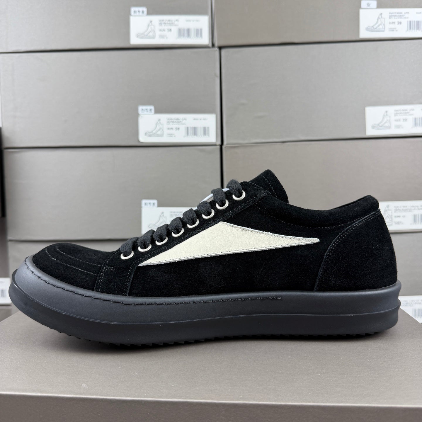 Vintage Low Shoes