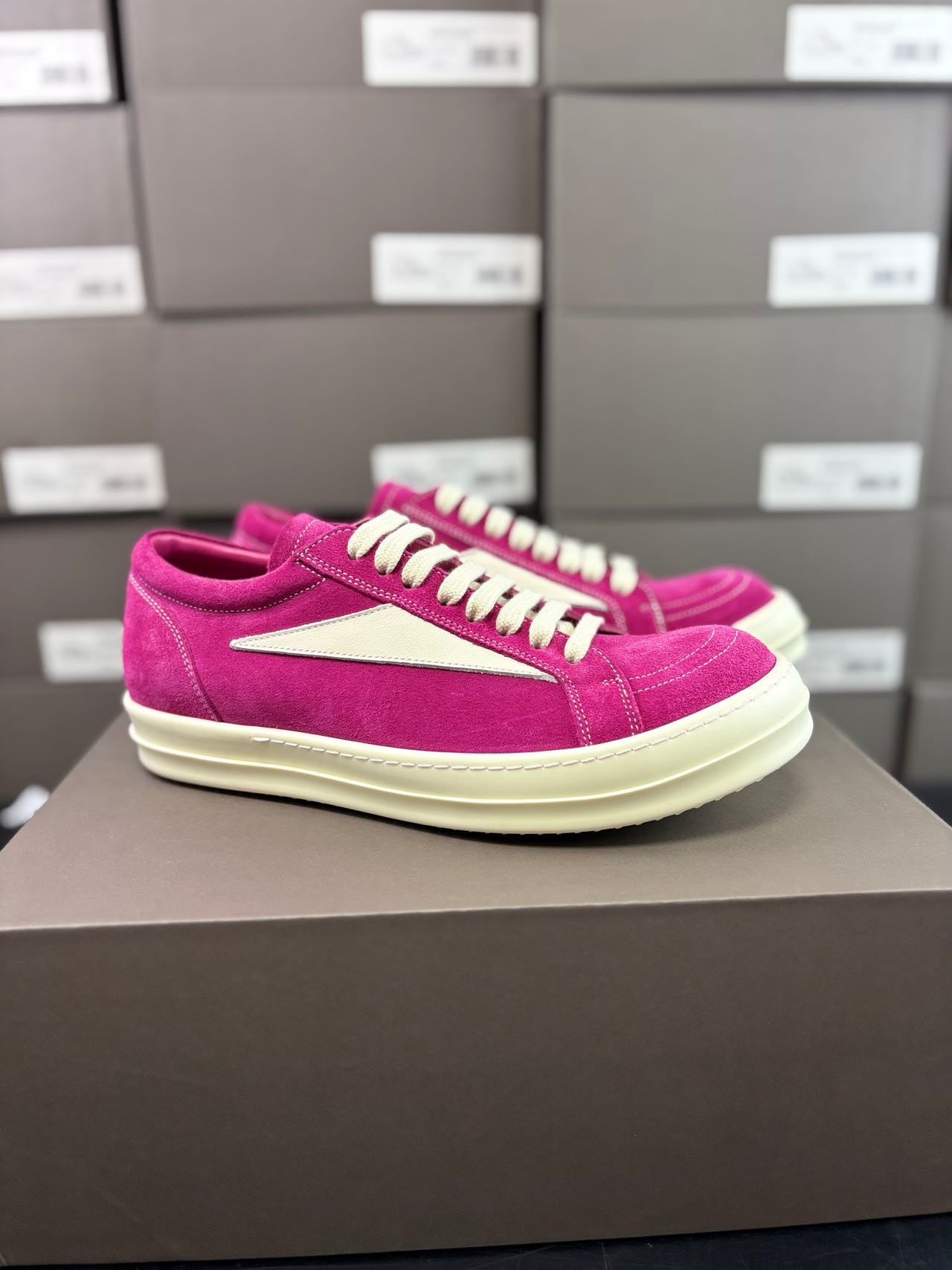 Vintage Low Shoes