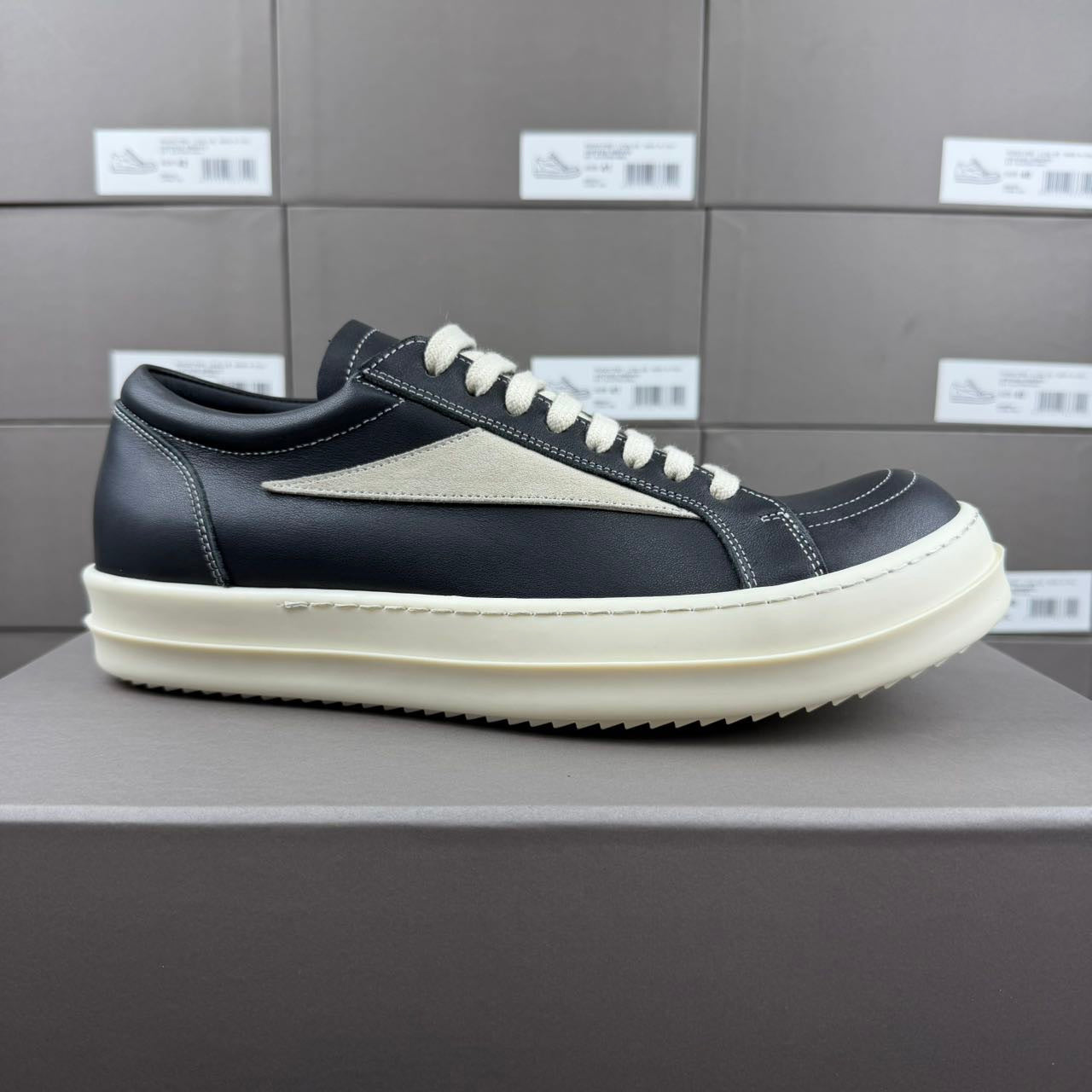 Vintage Low Shoes