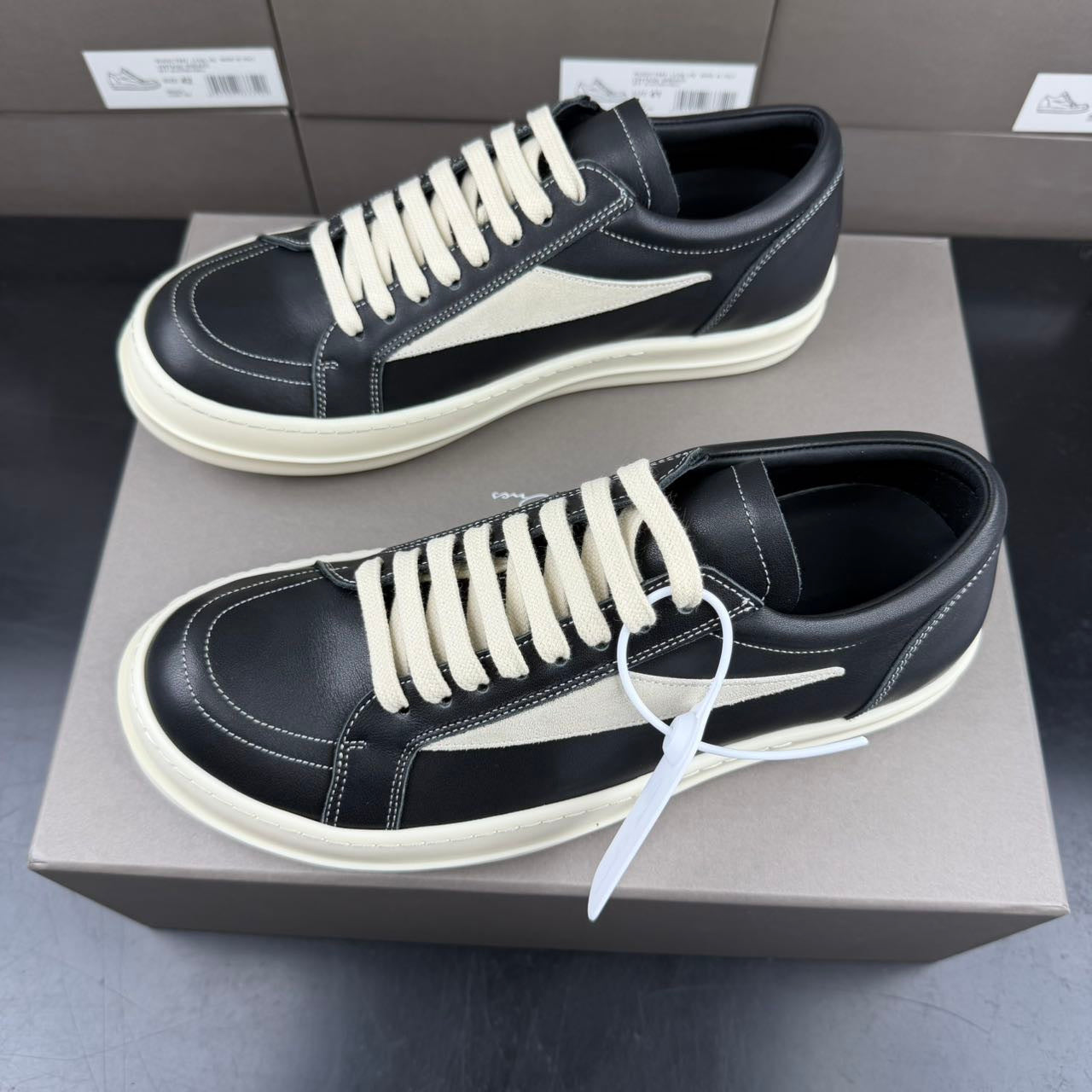 Vintage Low Shoes