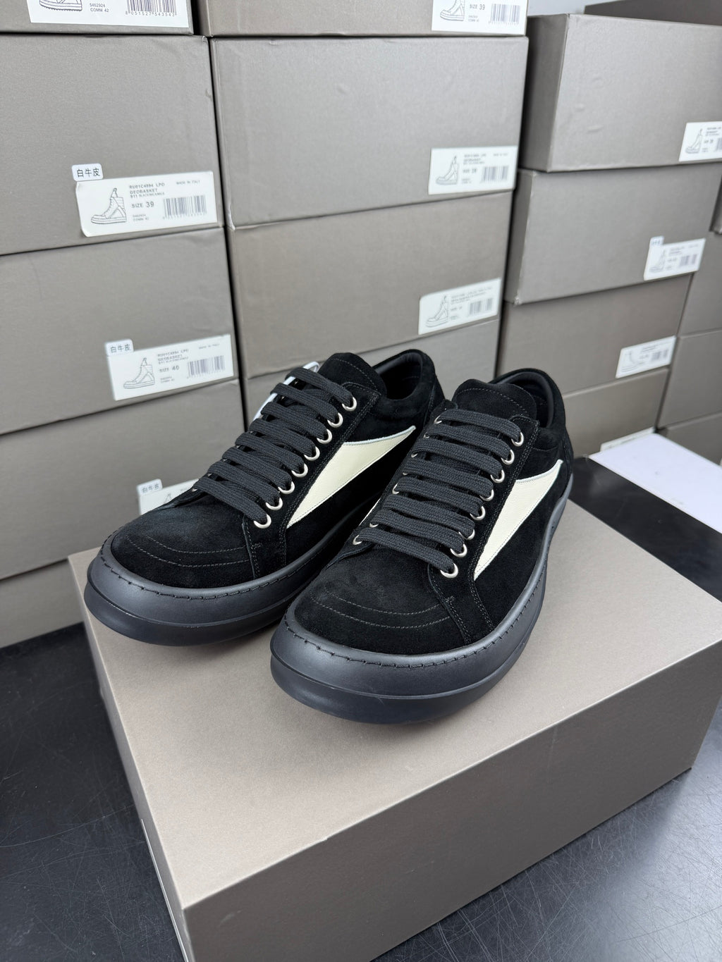 Vintage Low Shoes